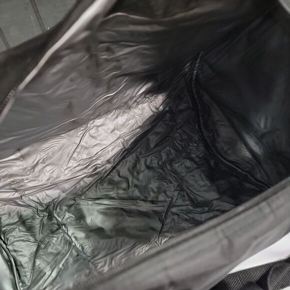 Kenneth Cole NY Duffel Bag Nylon Soft side Day Trip Overnight Carry On Luggage - Picture 12 of 16